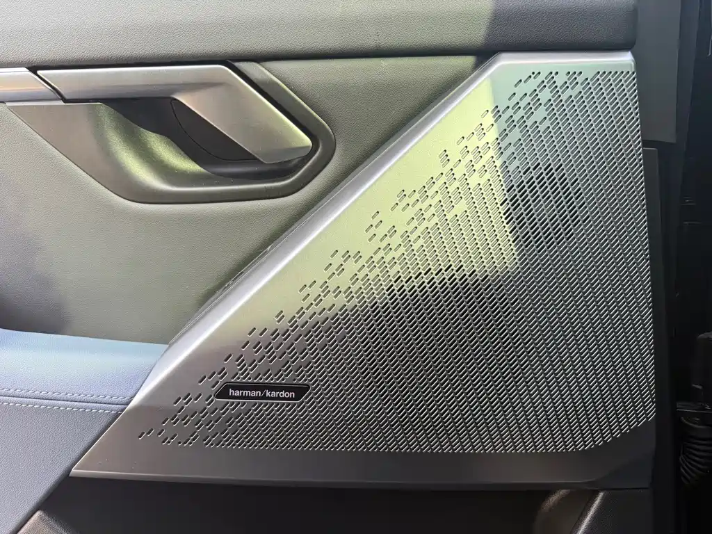 BMW i5 — миниатюра 14