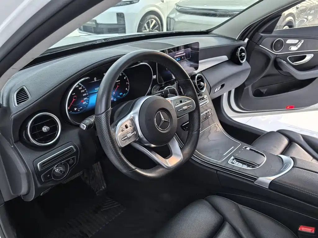 Mercedes-Benz C-Class — миниатюра 5