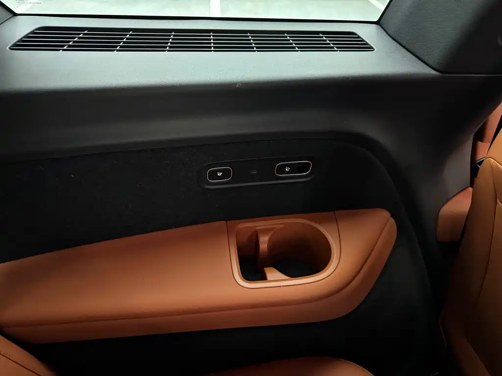 Li Auto Li L9 — миниатюра 10