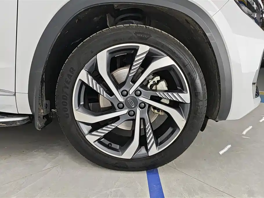 Geely Monjaro L 2024 2.0TD AT