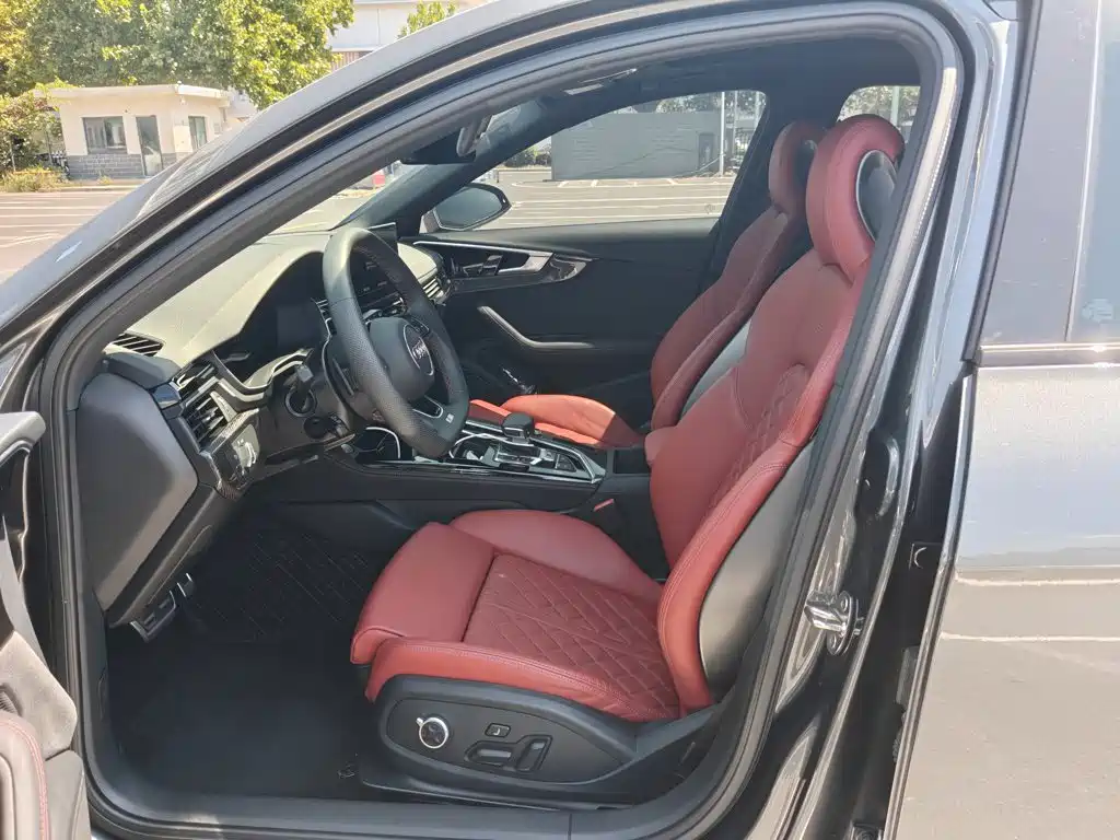 Audi S4 — миниатюра 2