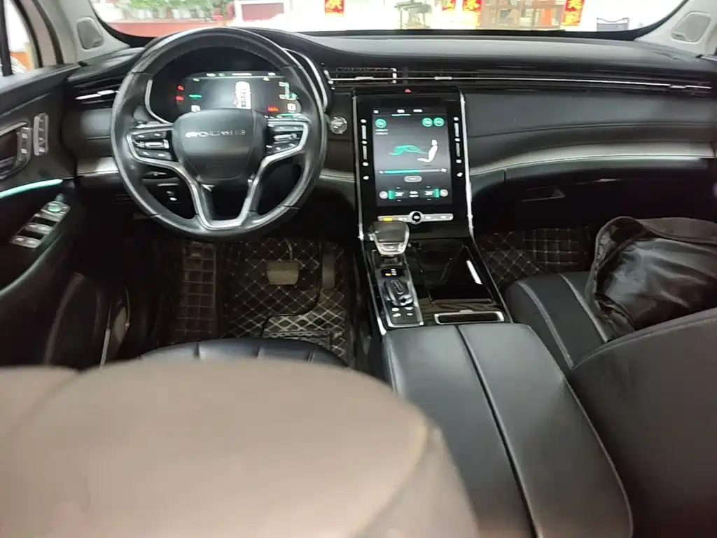 Roewe RX5 eMAX — миниатюра 10