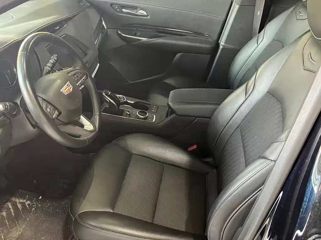 Cadillac XT4 — миниатюра 5