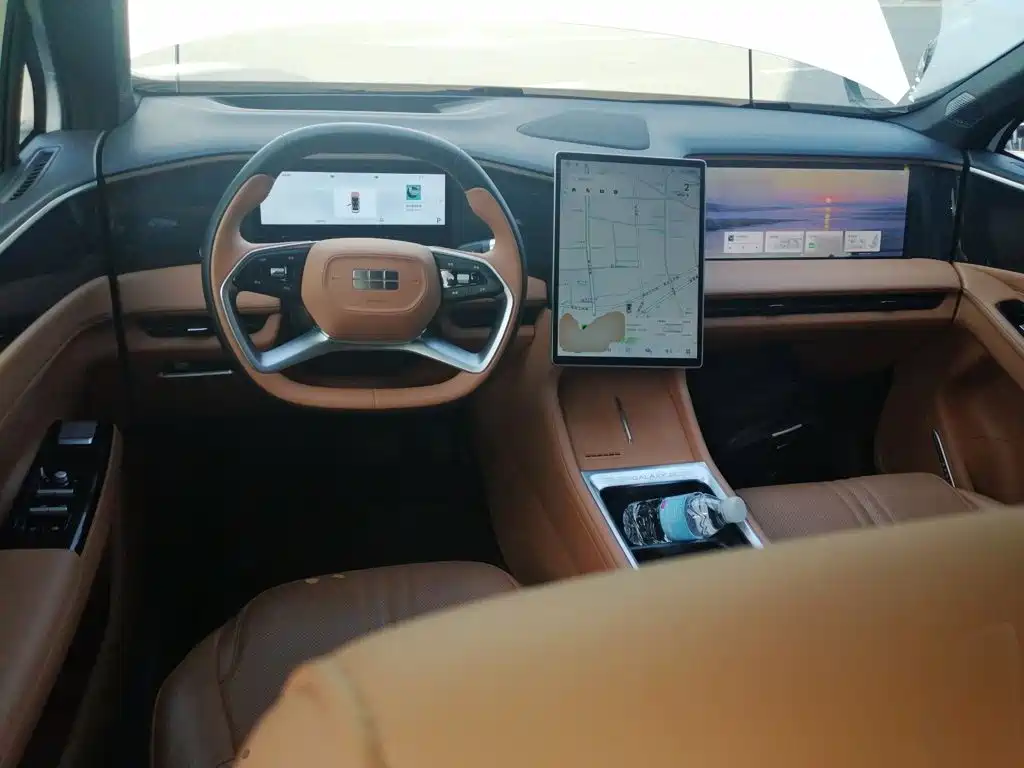 Geely Galaxy Galaxy L7 L7 2025 EM-i 115km +