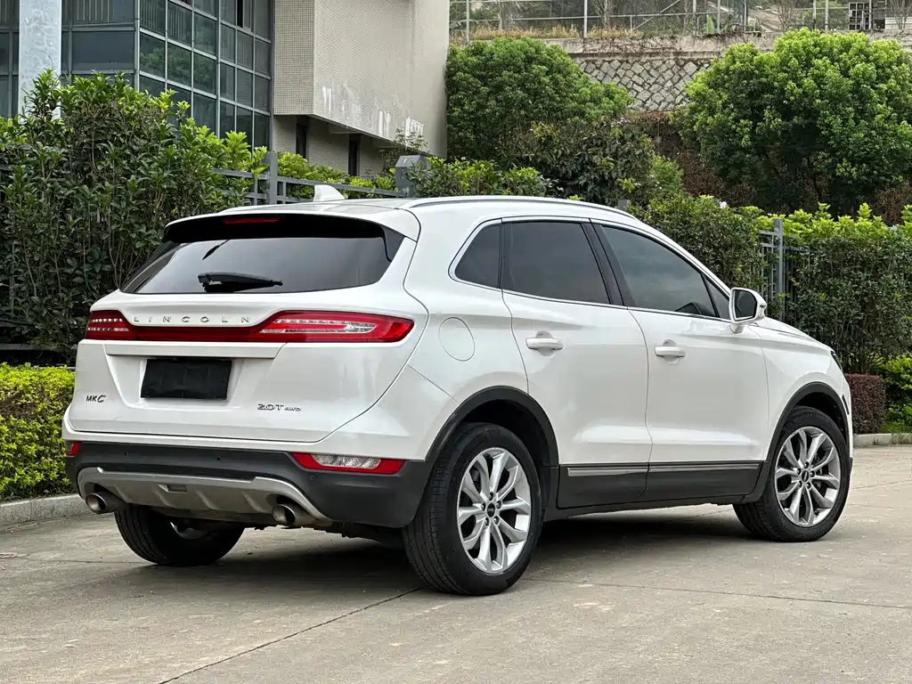 Lincoln MKC — миниатюра 25