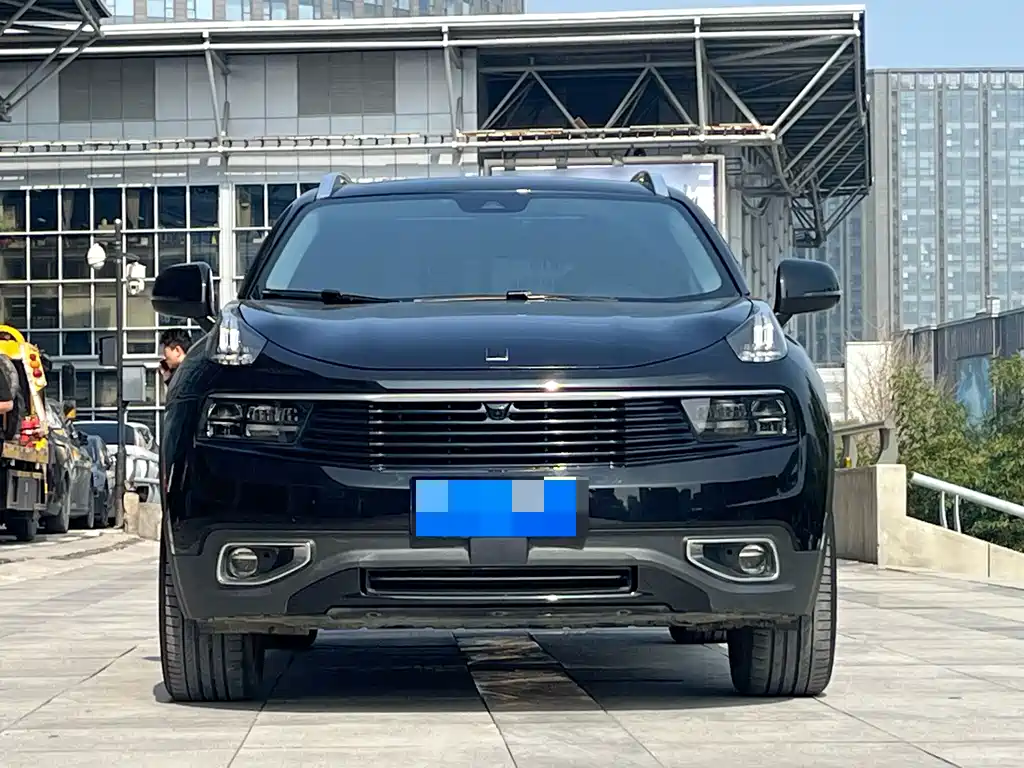 Lynk & Co 01 — миниатюра 2