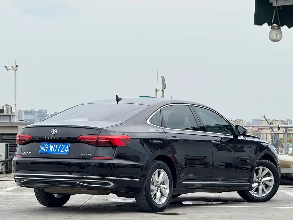 Volkswagen Passat — миниатюра 4