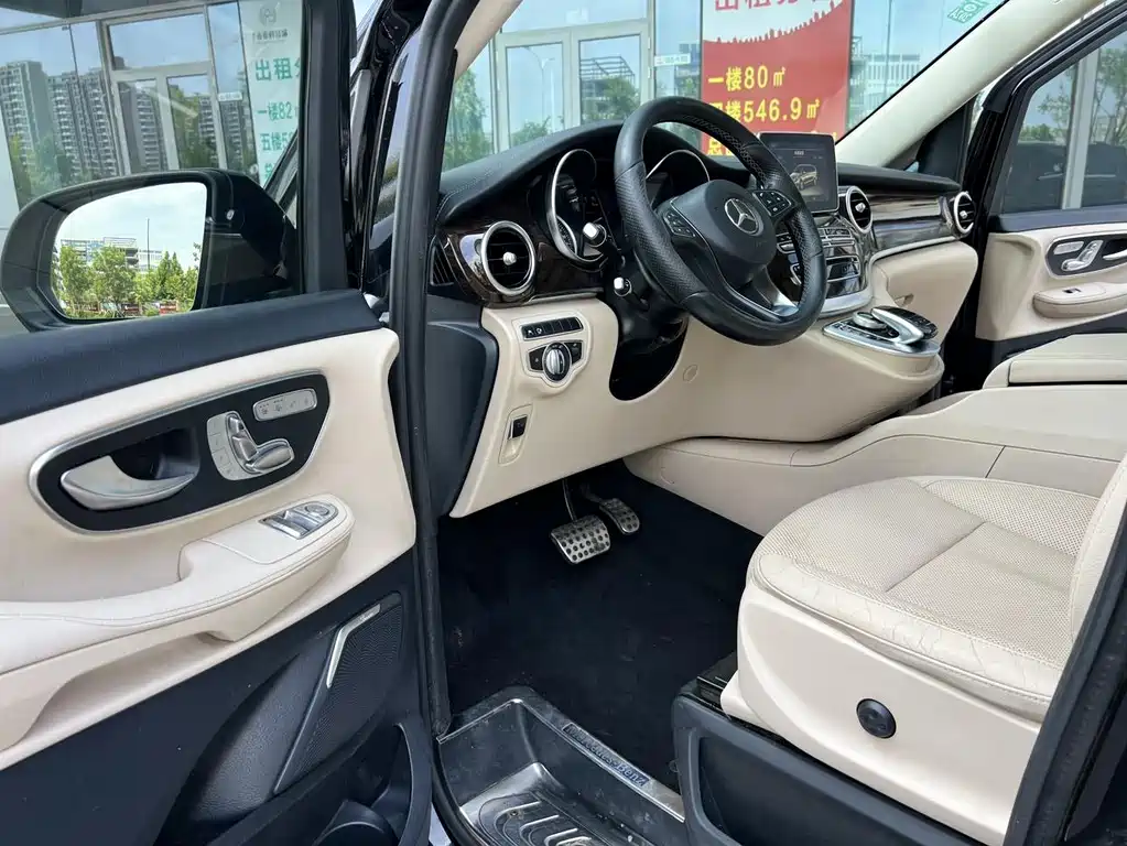 Mercedes-Benz V-Class — миниатюра 5