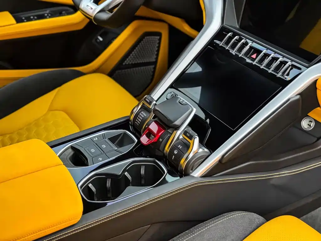 Lamborghini Urus — миниатюра 13