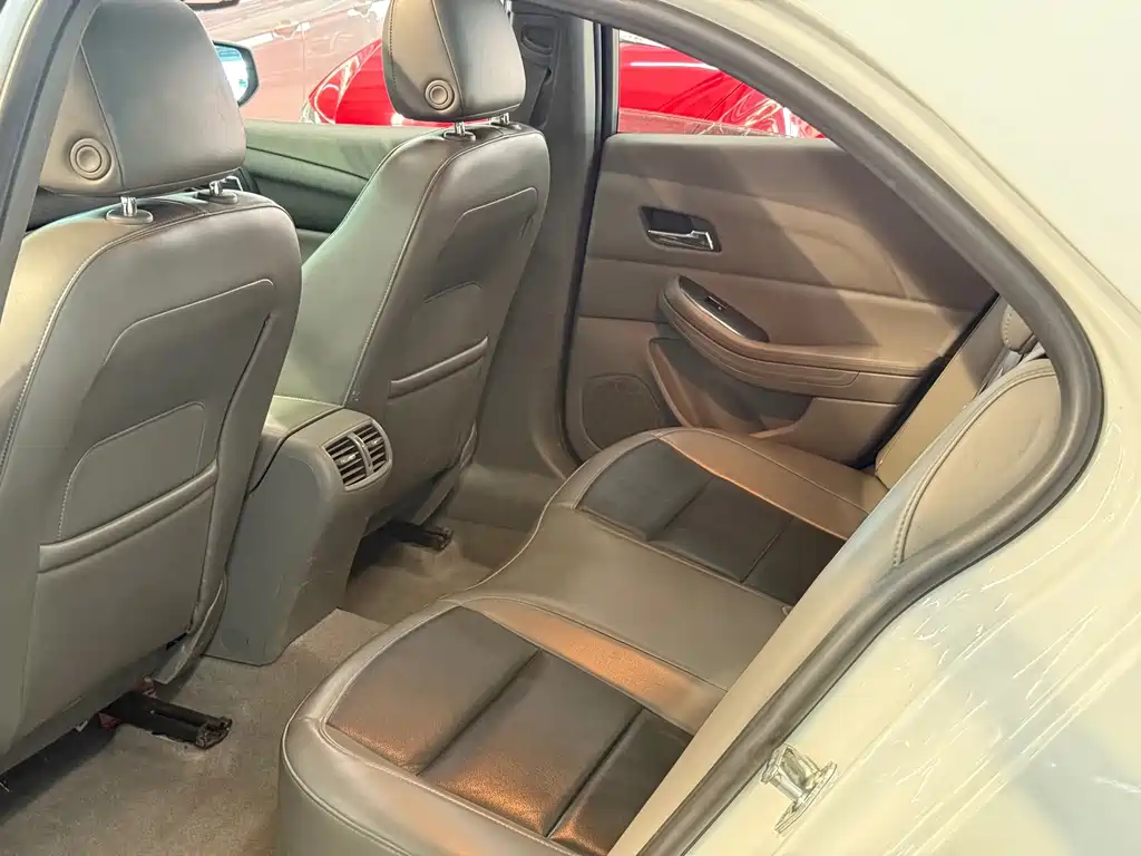 Chevrolet Malibu — миниатюра 6