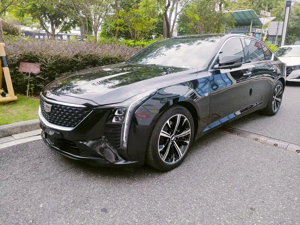 Cadillac CT5 — миниатюра 2