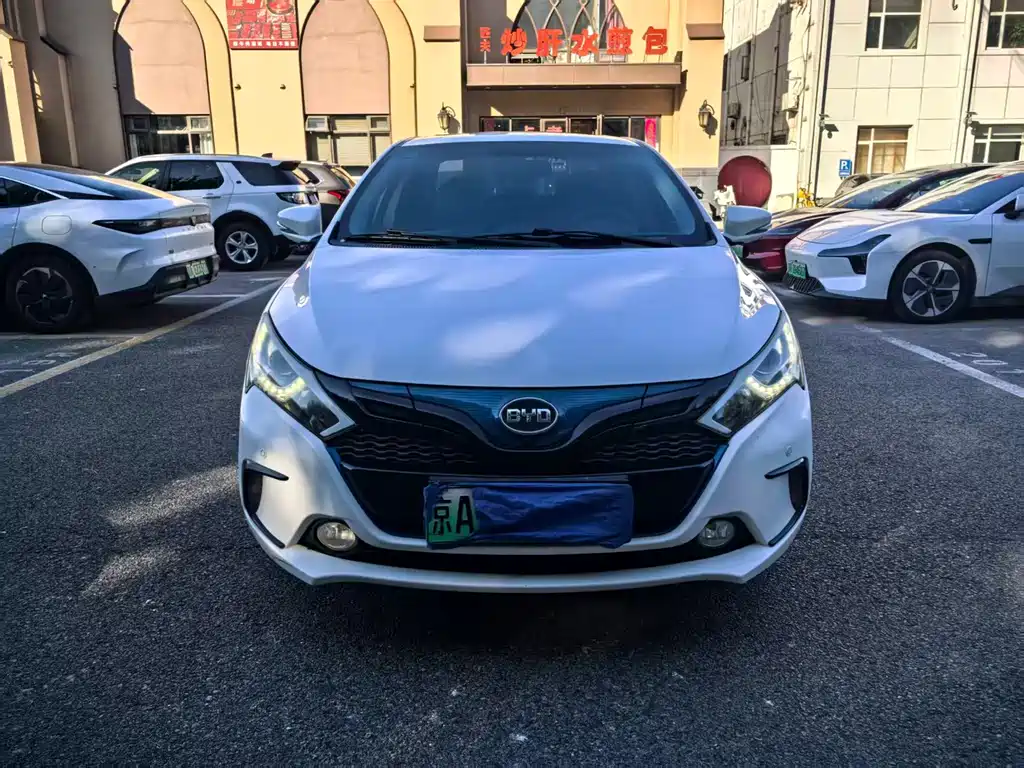 BYD Qin NEV — миниатюра 2