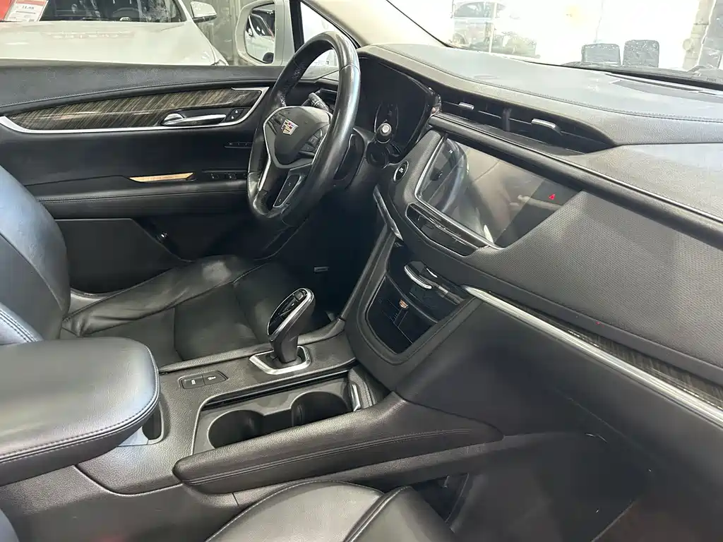 Cadillac XT5 — миниатюра 13