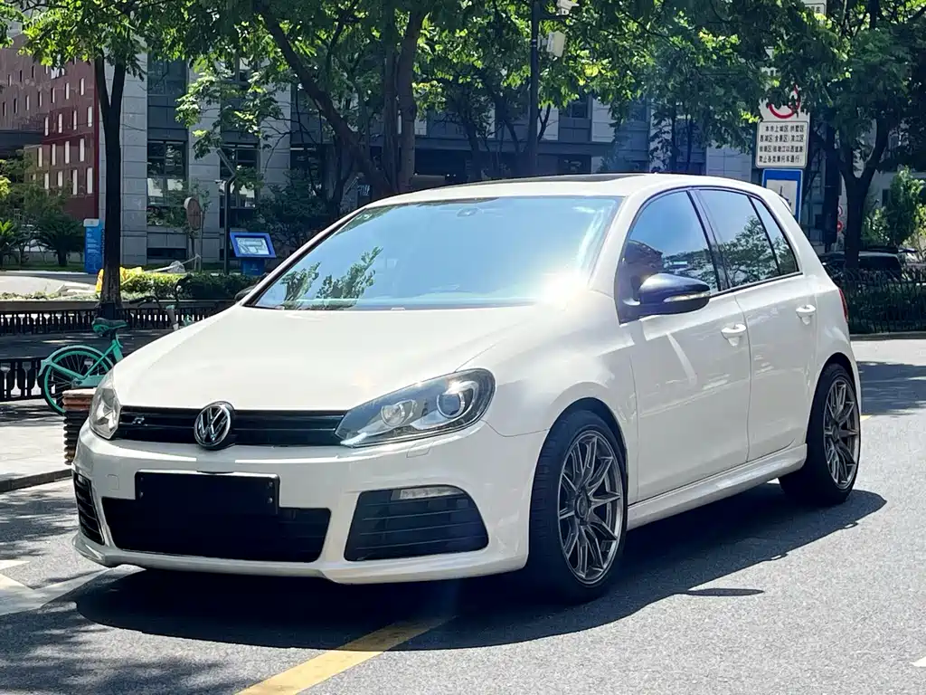 Volkswagen Golf (Import)
