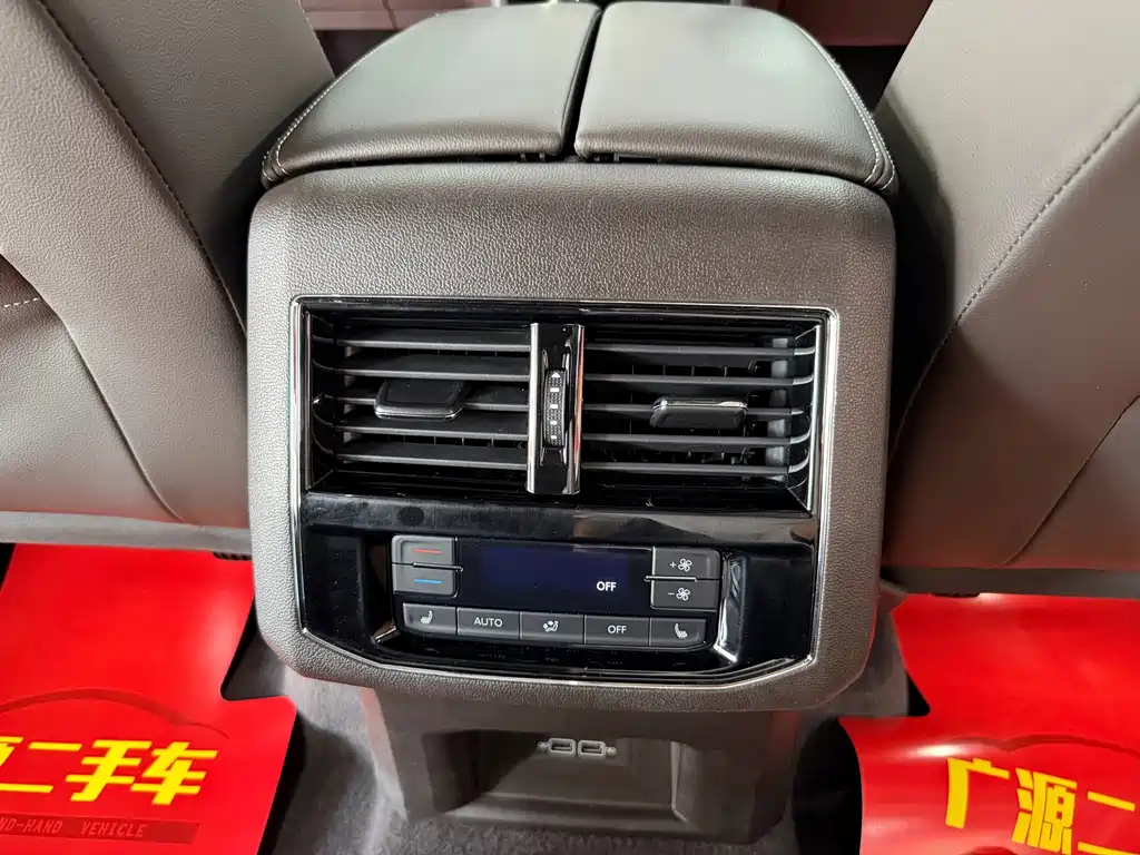Volkswagen Teramont — миниатюра 12