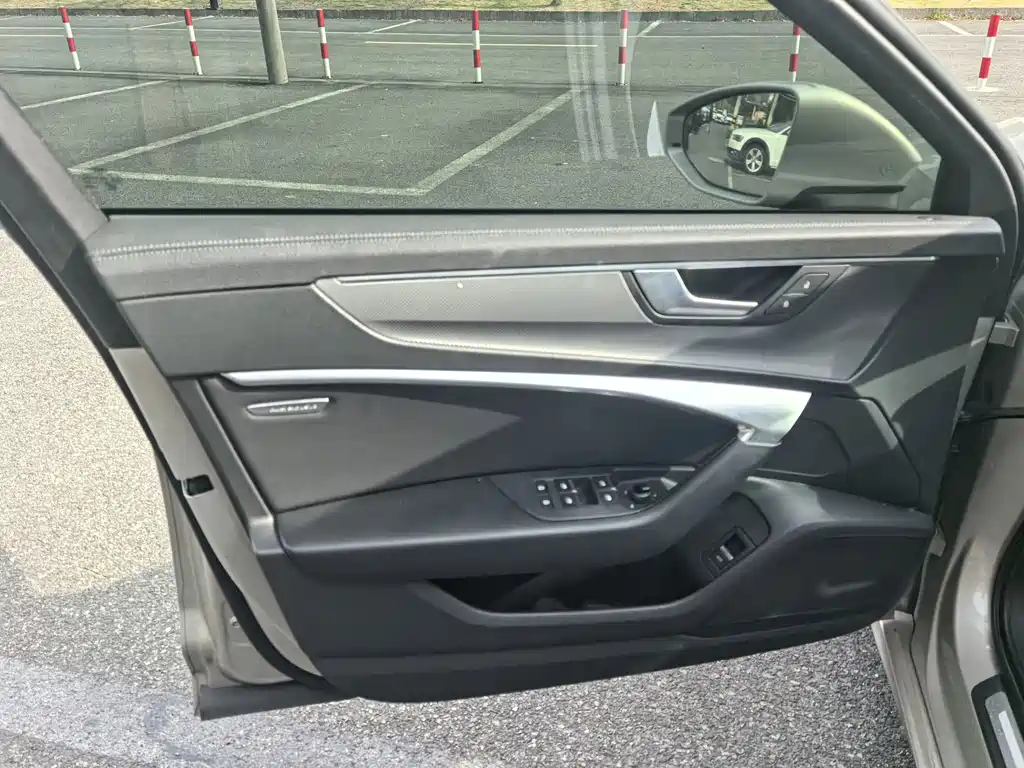 Audi A6L — миниатюра 22