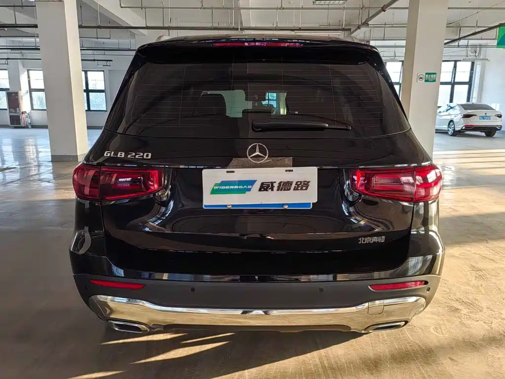 Mercedes-Benz GLB — миниатюра 5