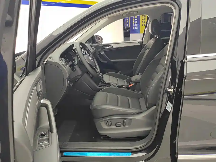 Volkswagen Tiguan L — миниатюра 9