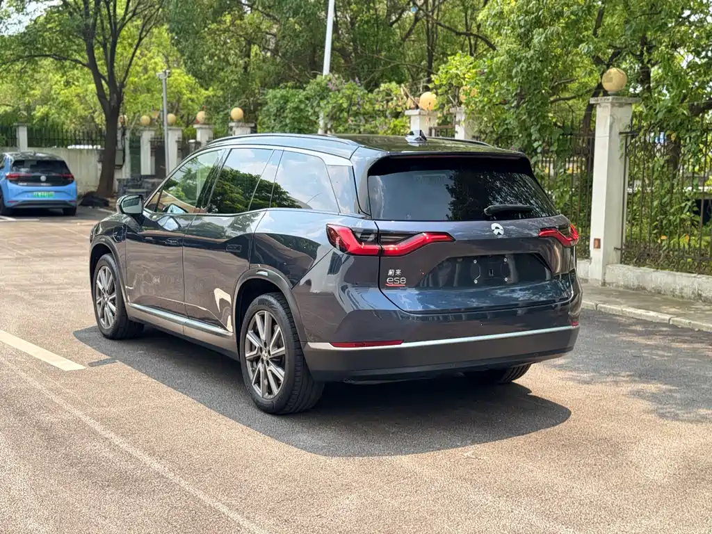 NIO ES8 — миниатюра 5