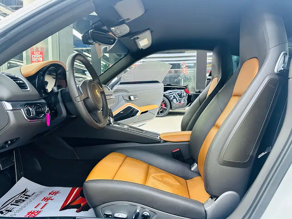 Porsche Cayman — миниатюра 8
