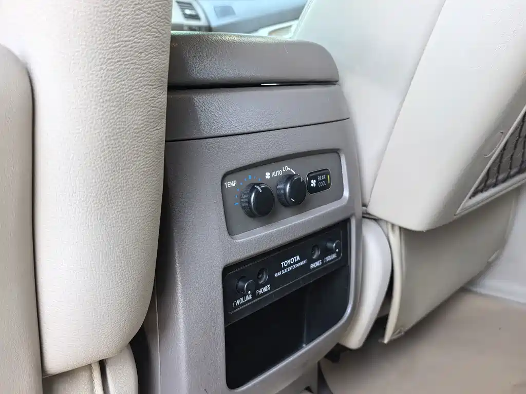 Toyota Prado — миниатюра 17