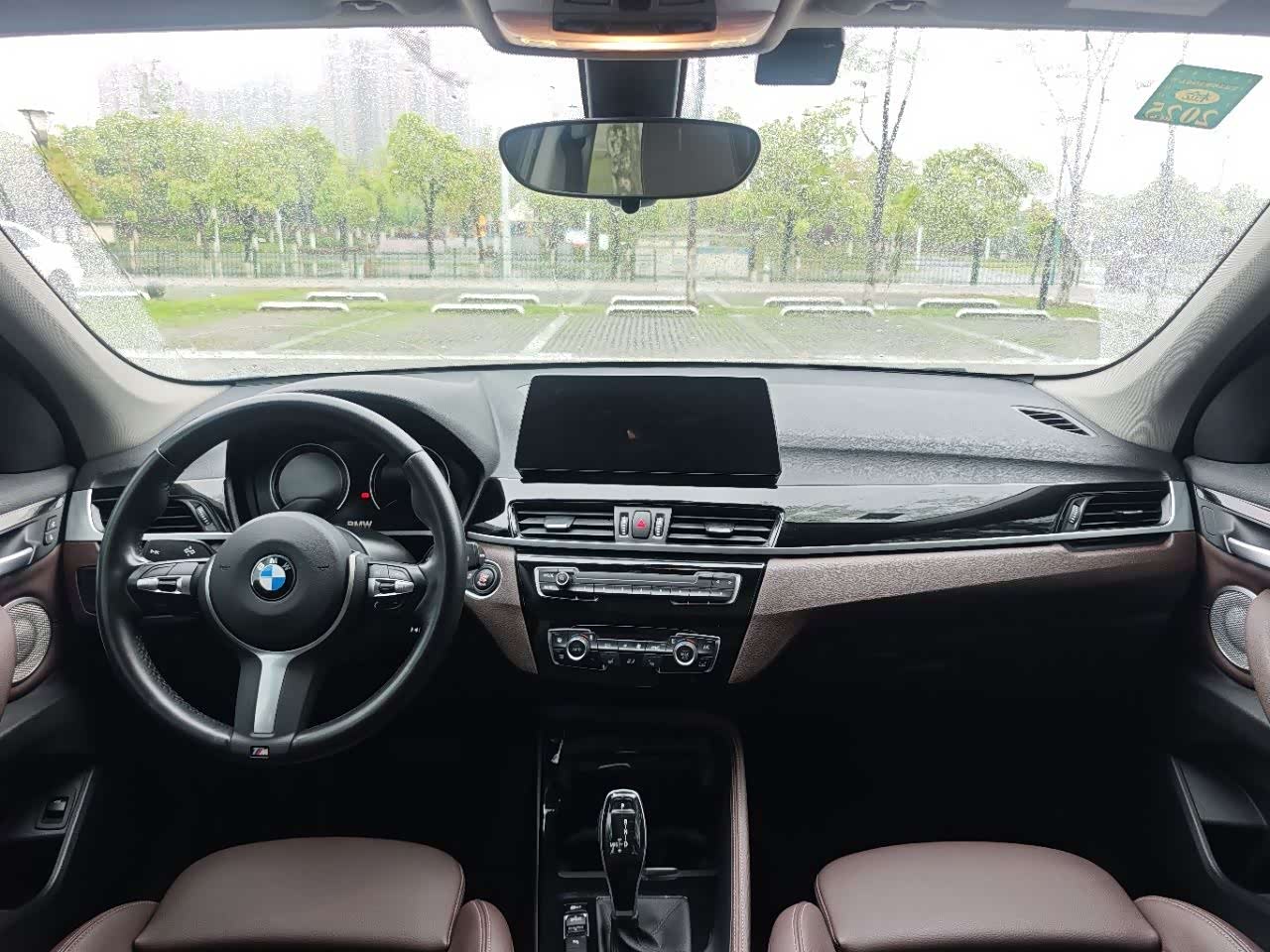 BMW X1 1.5 л 2023 г. Белый, пробег 47000 км