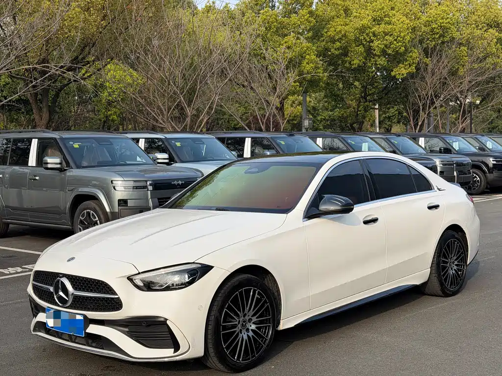 Mercedes-Benz C-Class 2023