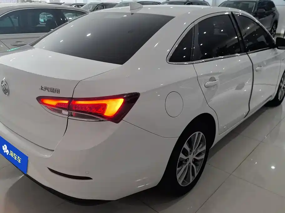 Buick Excelle — миниатюра 3