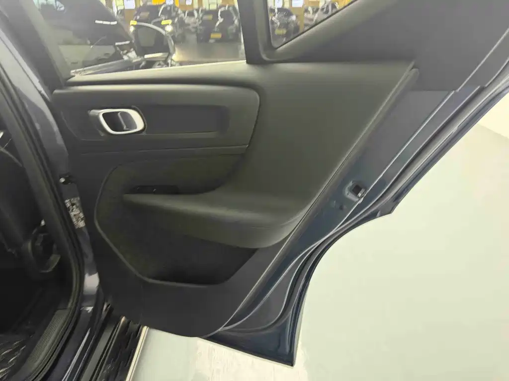 Volvo XC40 2022 T4 Luxury