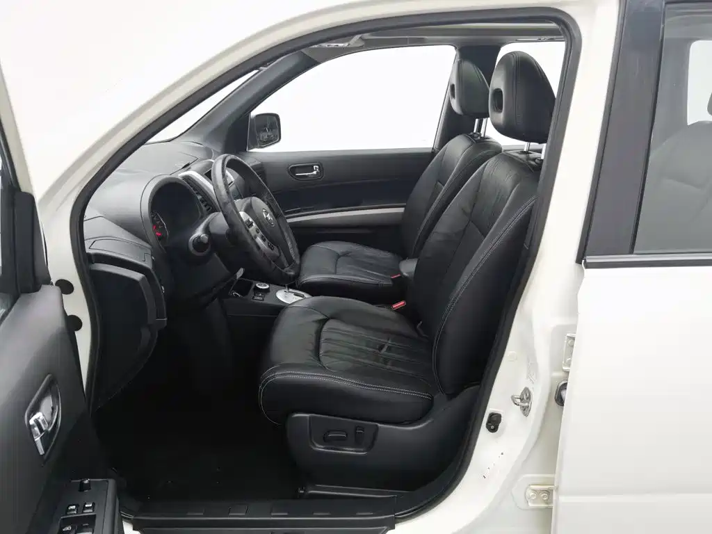 Nissan X-Trail — миниатюра 10