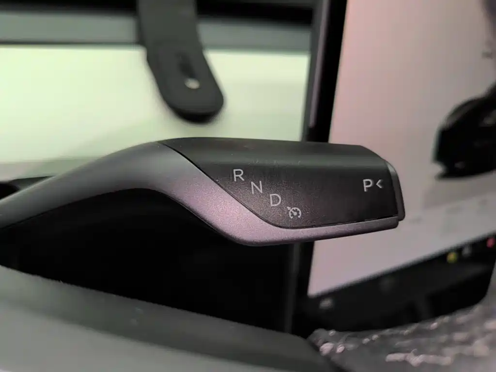 Tesla Model 3 — миниатюра 14