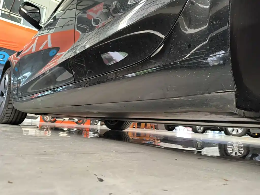 Tesla Model 3 — миниатюра 22