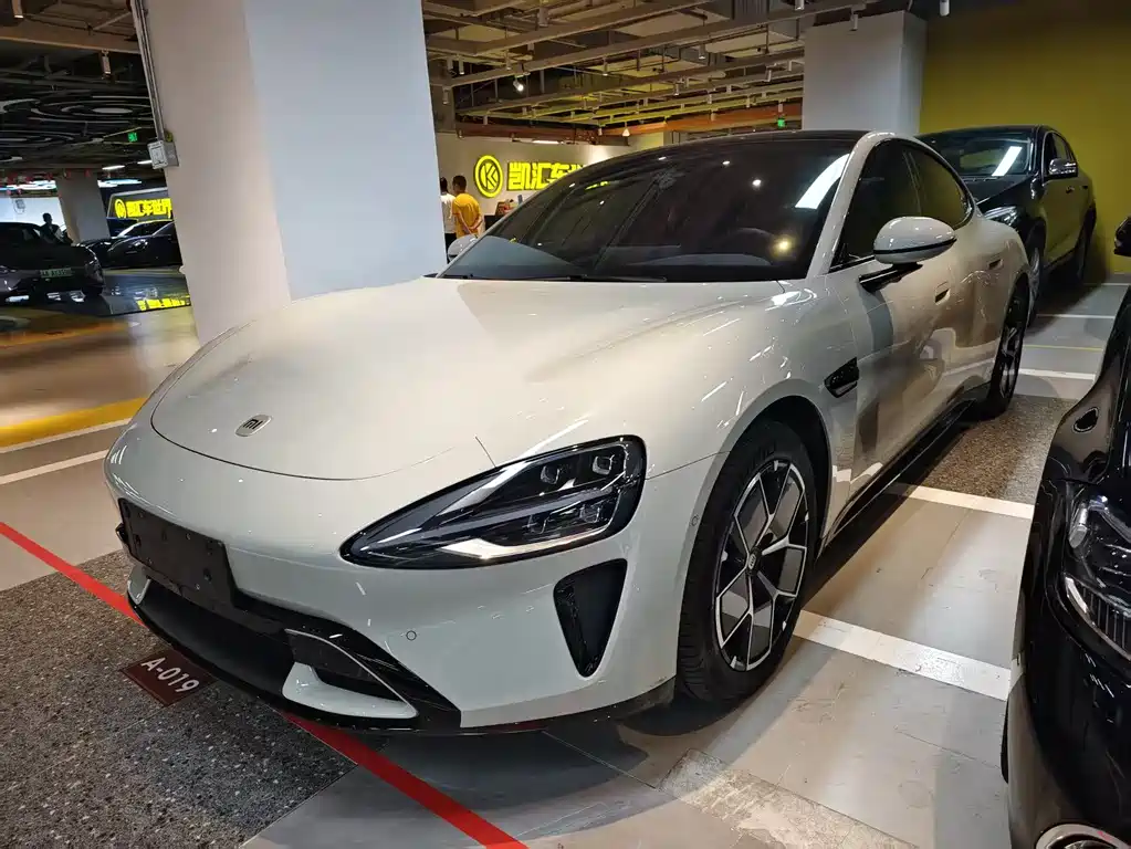 Xiaomi SU7 2025