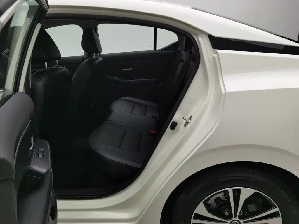 Nissan Sylphy — миниатюра 15