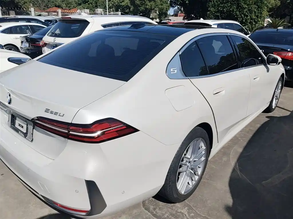 BMW 5 Series 5 2024 525Li Luxury