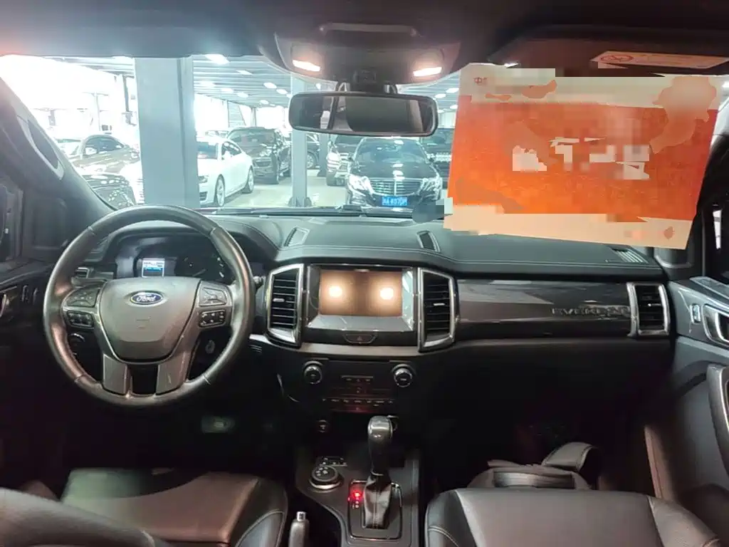 Ford Everest — миниатюра 10