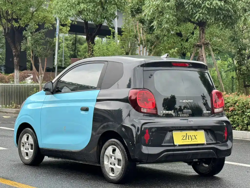 Roewe Clever 2021 302km