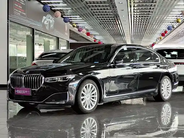 BMW 7 SERIES