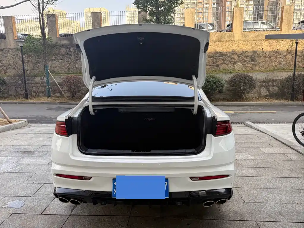 GEELY AUTOMOBILE XINGRUI