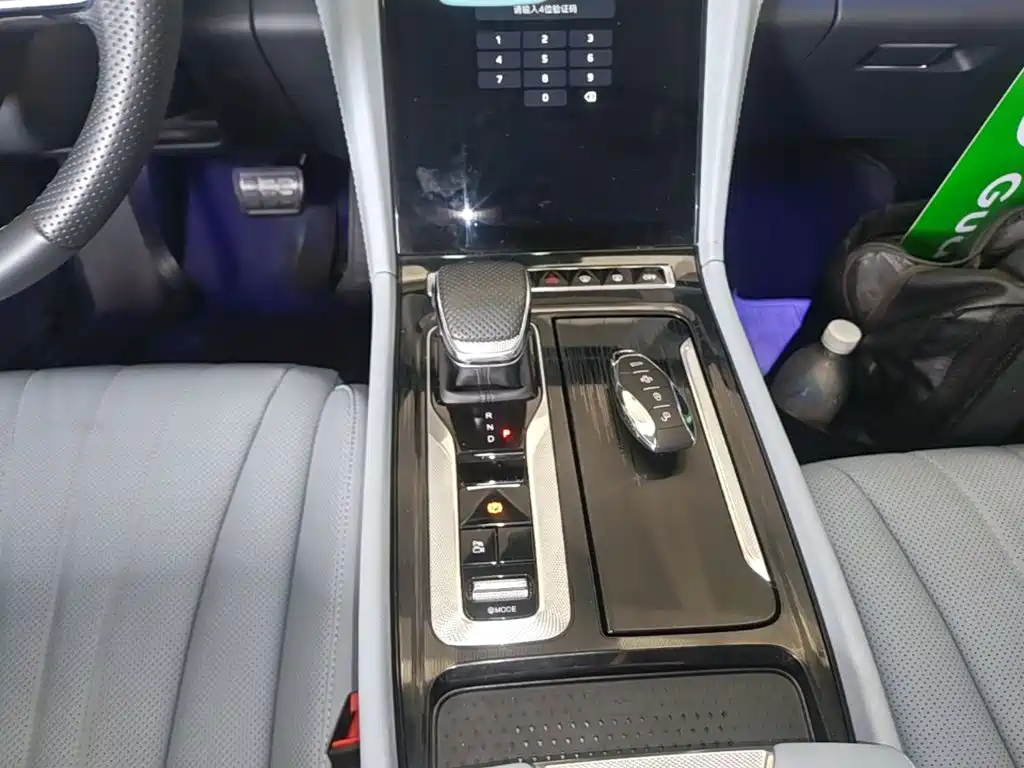 Hongqi Hongqi H5 PHEV — миниатюра 14