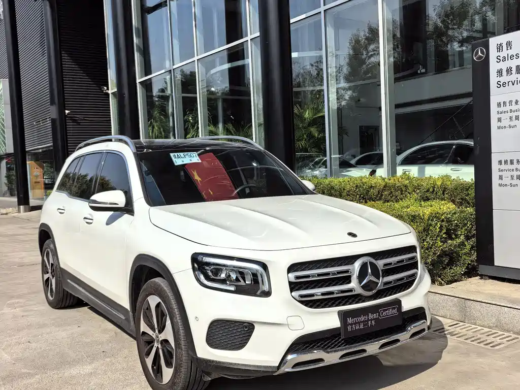 Mercedes-Benz GLB — миниатюра 2