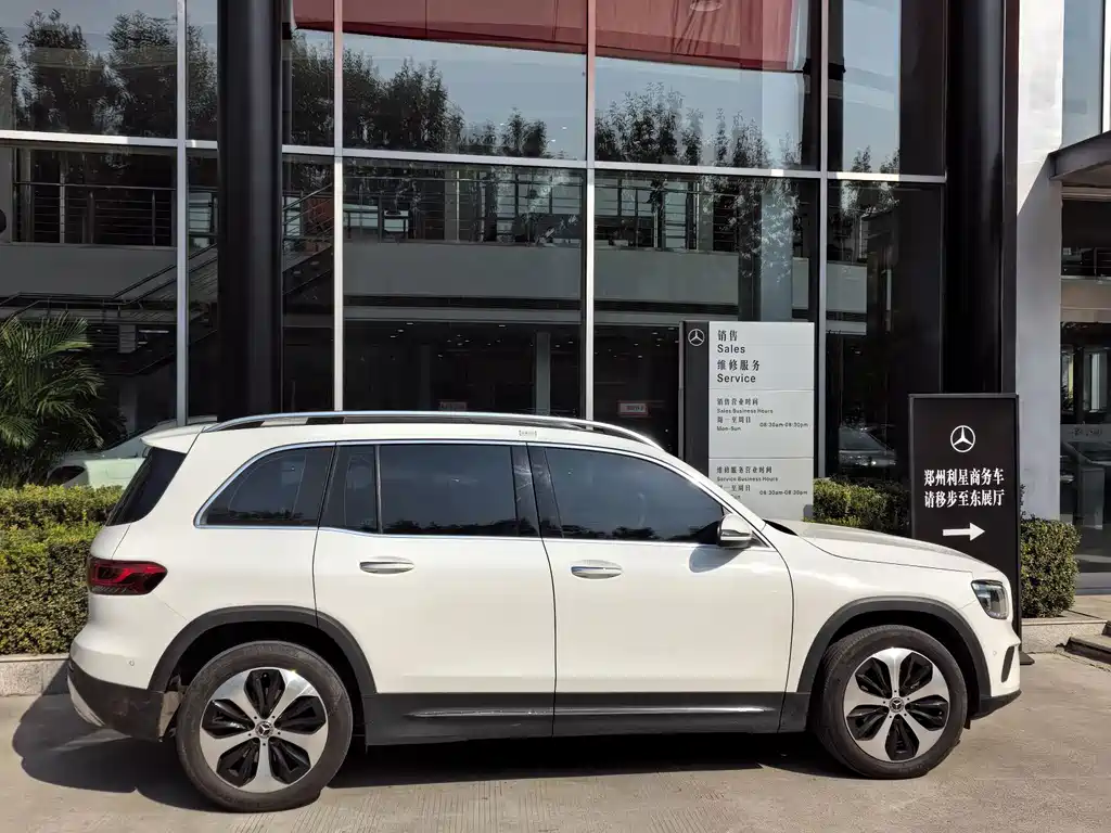 Mercedes-Benz GLB — миниатюра 5