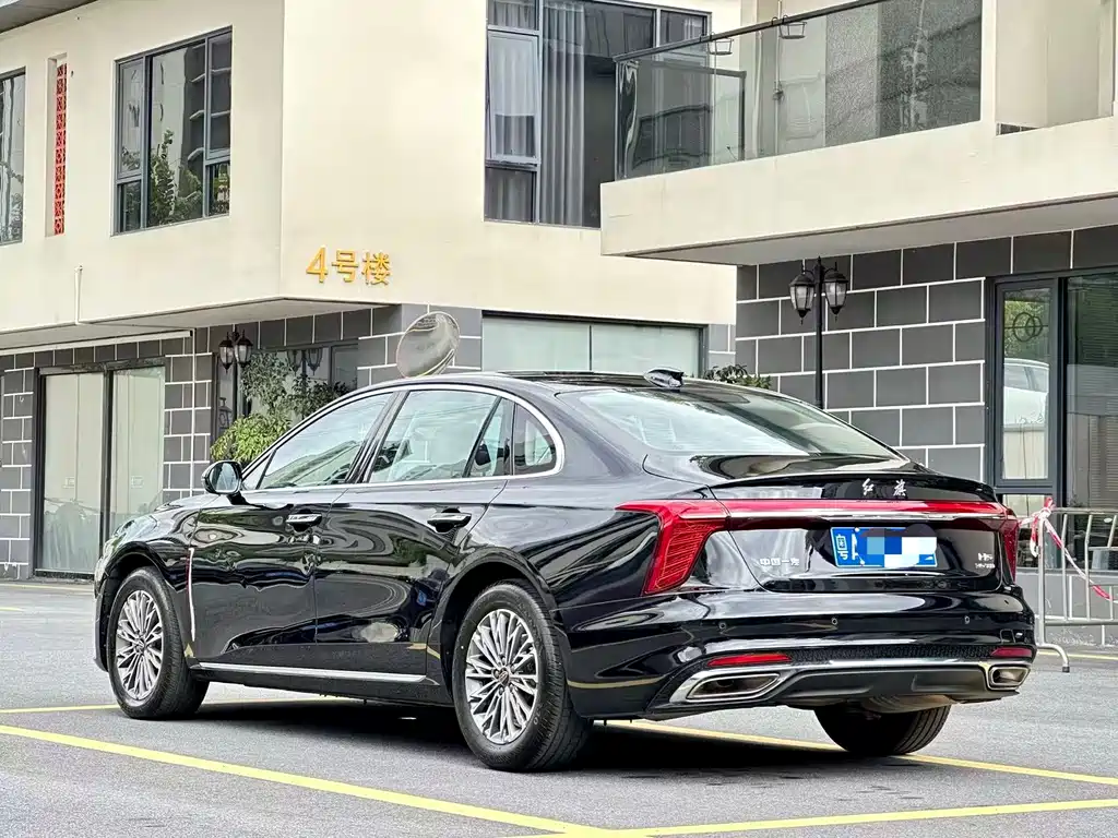 Hongqi Hongqi H5 — миниатюра 4