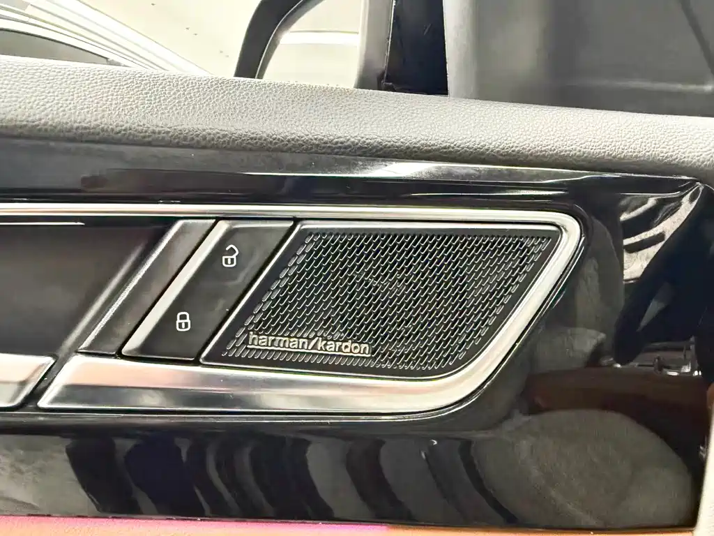 Volkswagen Teramont — миниатюра 11