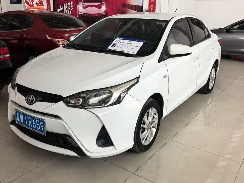 Toyota Yaris L 2019