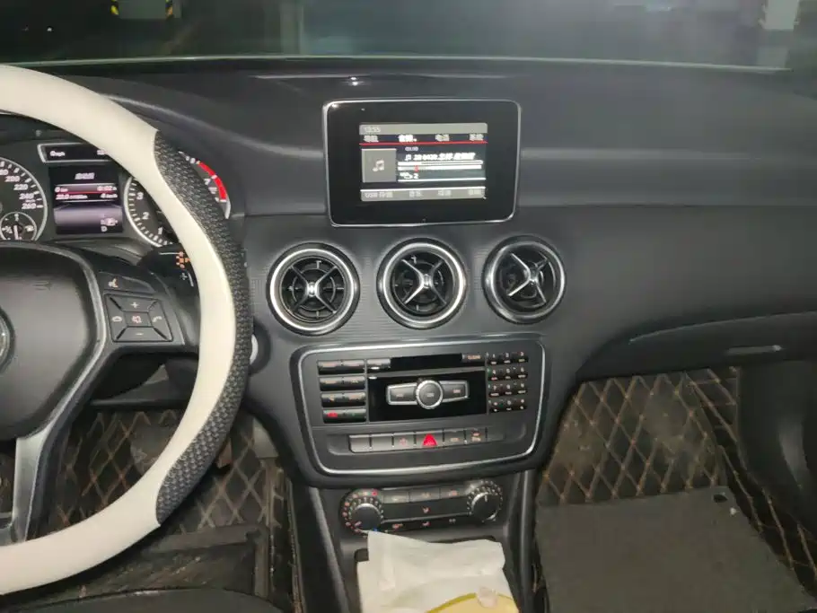 Mercedes-Benz A-Class (Import) — миниатюра 13