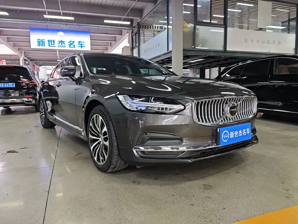 Volvo S90 — миниатюра 3