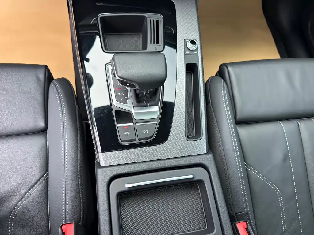 Audi Q5L — миниатюра 9