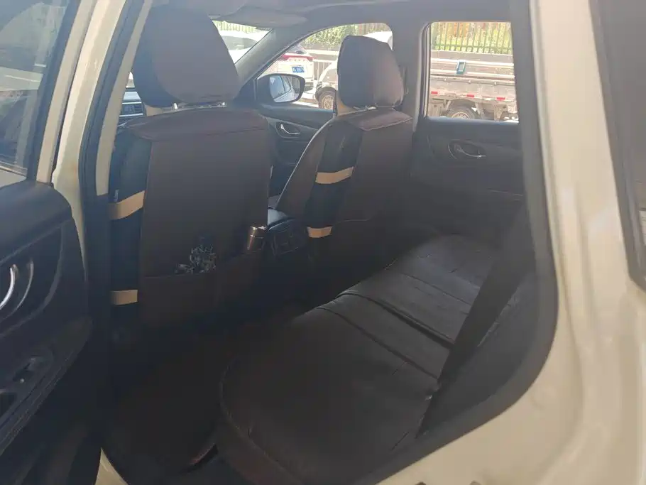 Nissan X-Trail — миниатюра 11