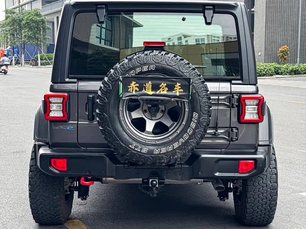 Jeep Wrangler PHEV — миниатюра 4
